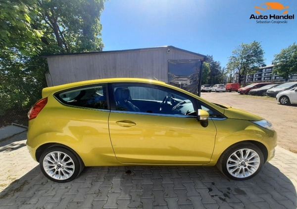 Ford Fiesta cena 24999 przebieg: 122000, rok produkcji 2012 z Brzeg Dolny małe 781